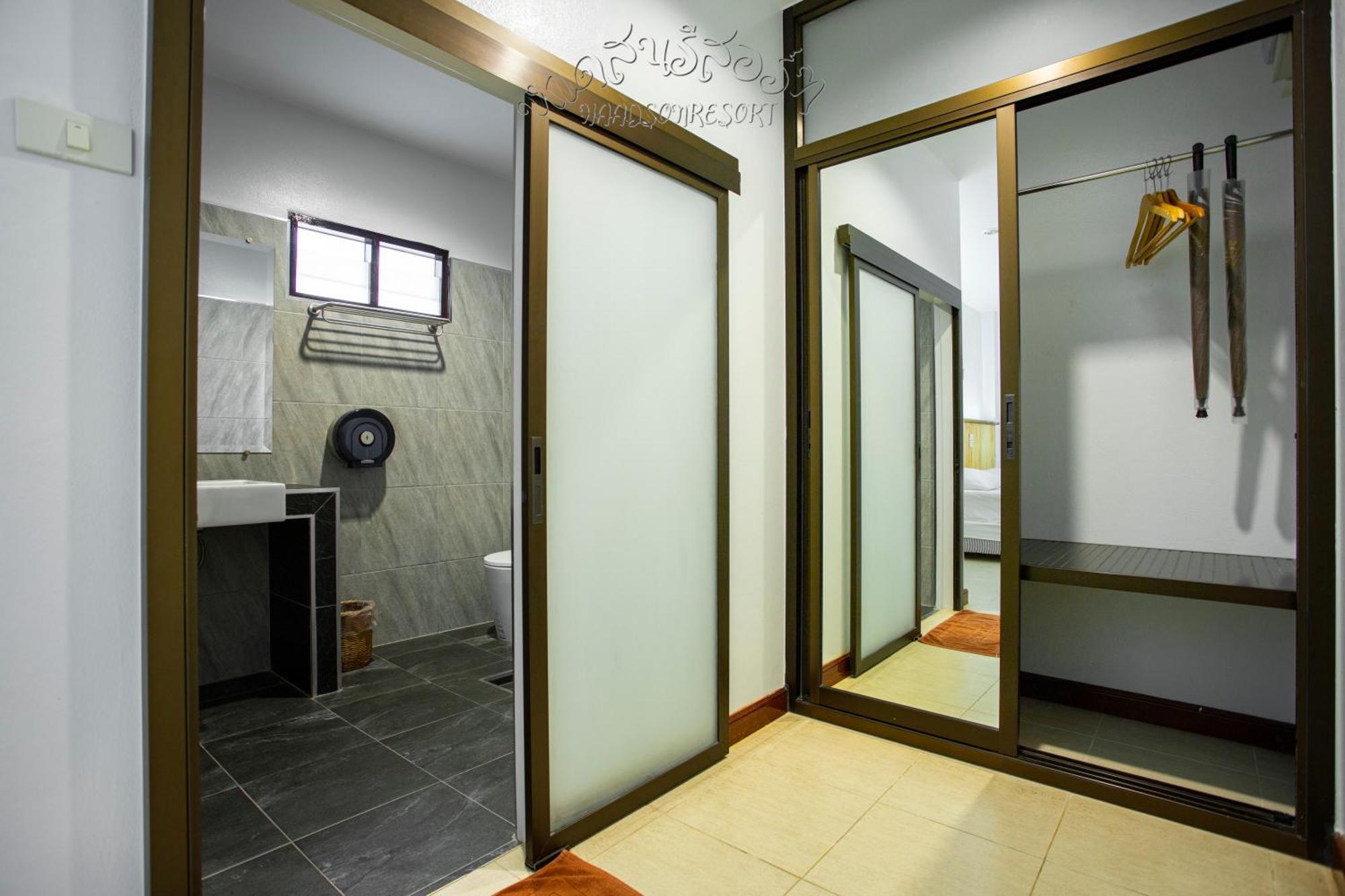 Haadson Resort Bang Saphan Noi Bagian luar foto